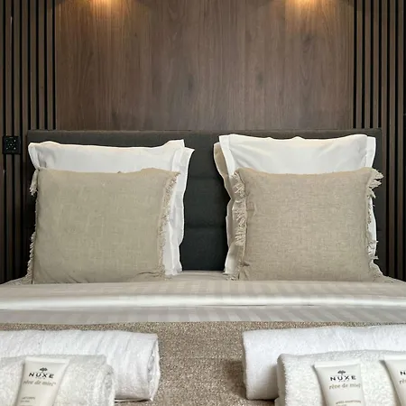 아파트 Louvre - Premium Near The Marais For 4 파리