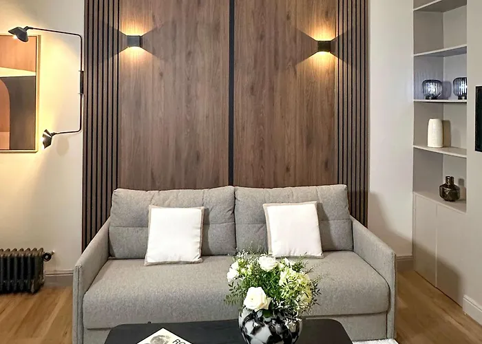 Louvre - Premium Near The Marais For 4 باريس
